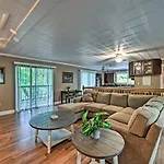 Lake Barkley Home Private Dock, Kayaks, Fire Pit!