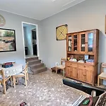 Updated Cottage, Screened Patio, Near Lake Barkley