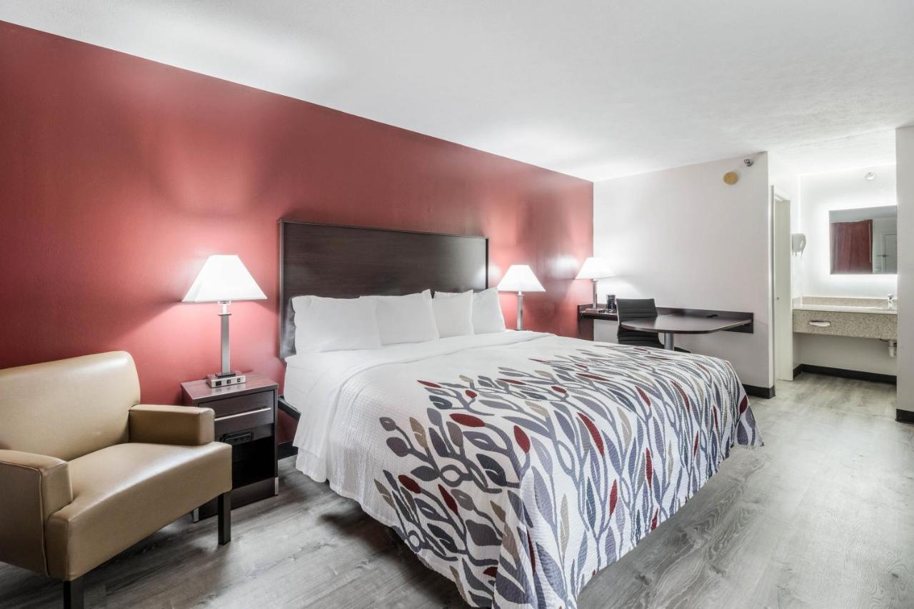 Red Roof Motel 2*