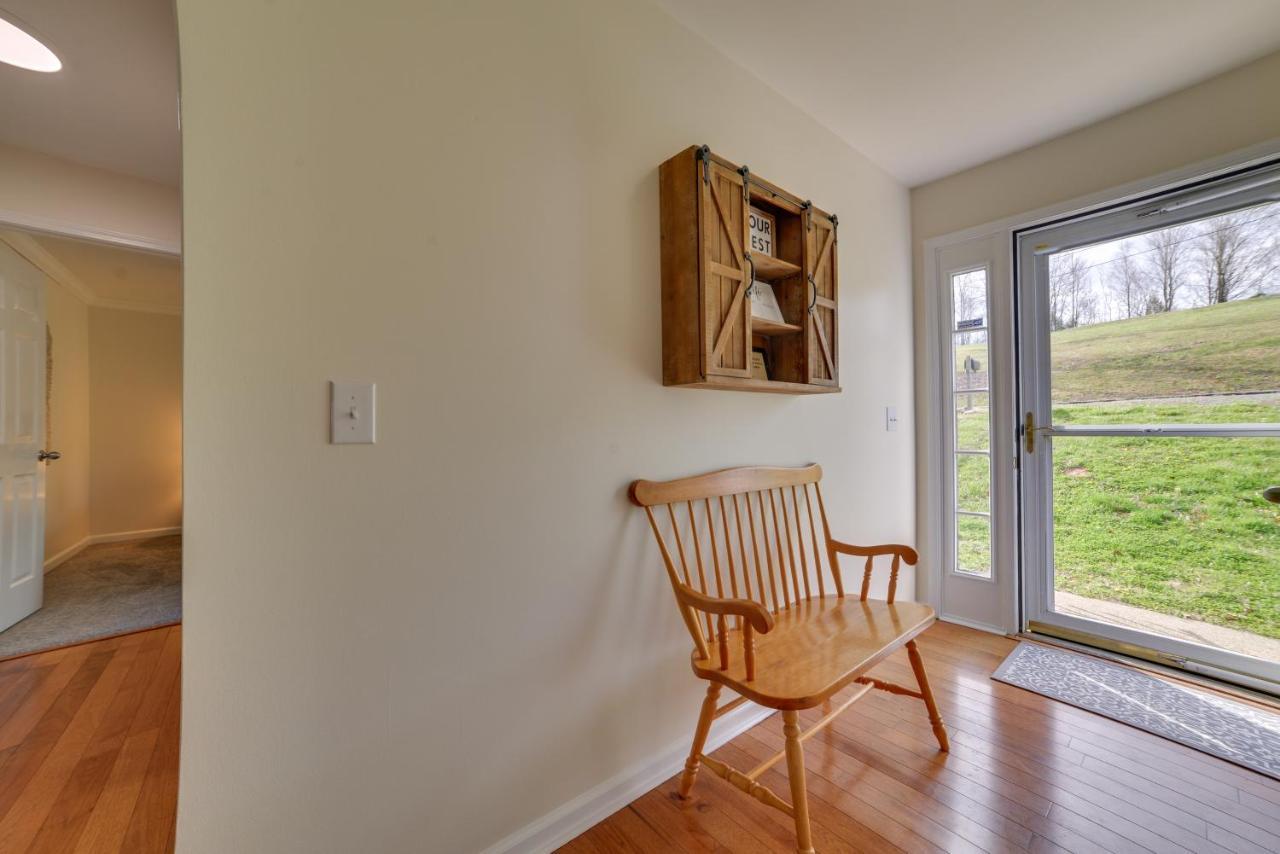 Abode With Decks, Fire Pit, And Access *