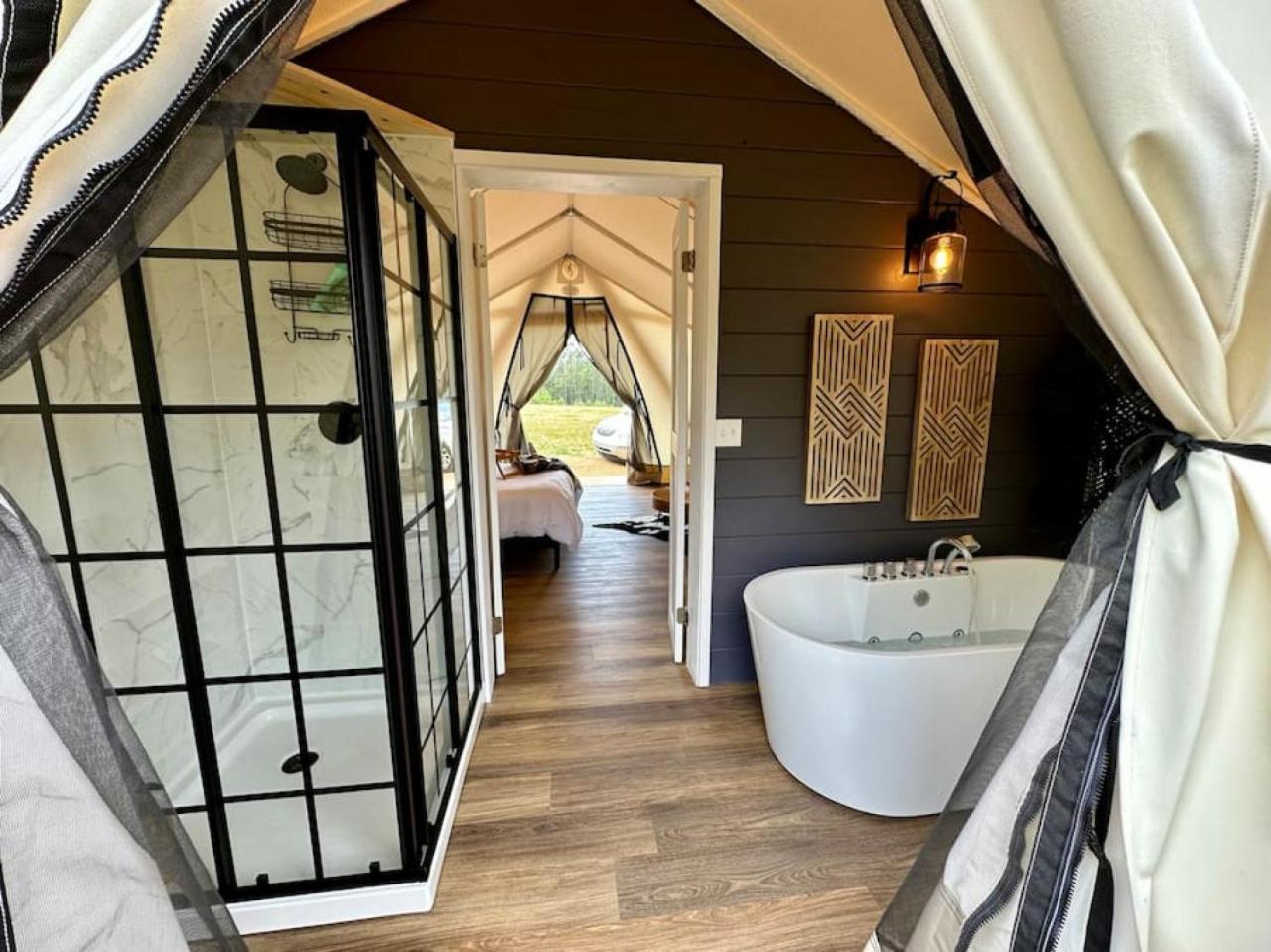 The Skinner, Luxury Safari Tent * Cadiz
