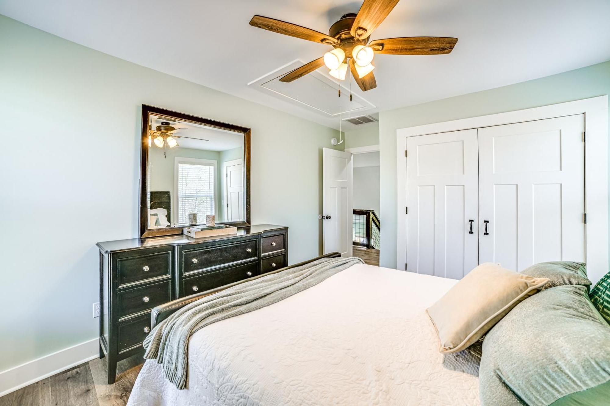 Holiday home 4 Mi To Barkley Pet-friendly With Hot Tub Cadiz