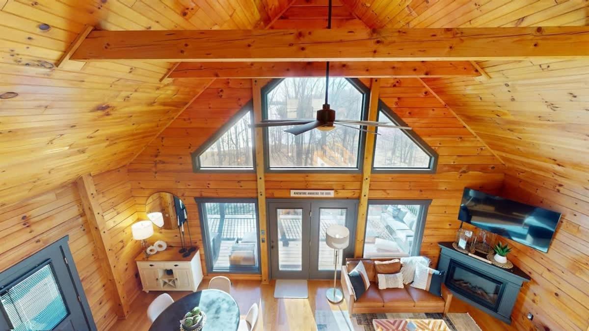 Tucked Away On The Ridge - Quiet Fall Retreat Holiday home