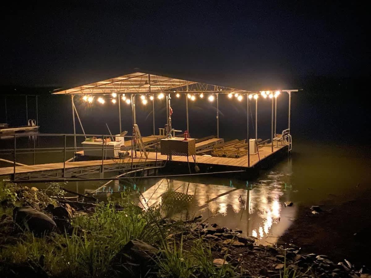 Holiday home Views-dock-fish-jacuzzi-boat Service