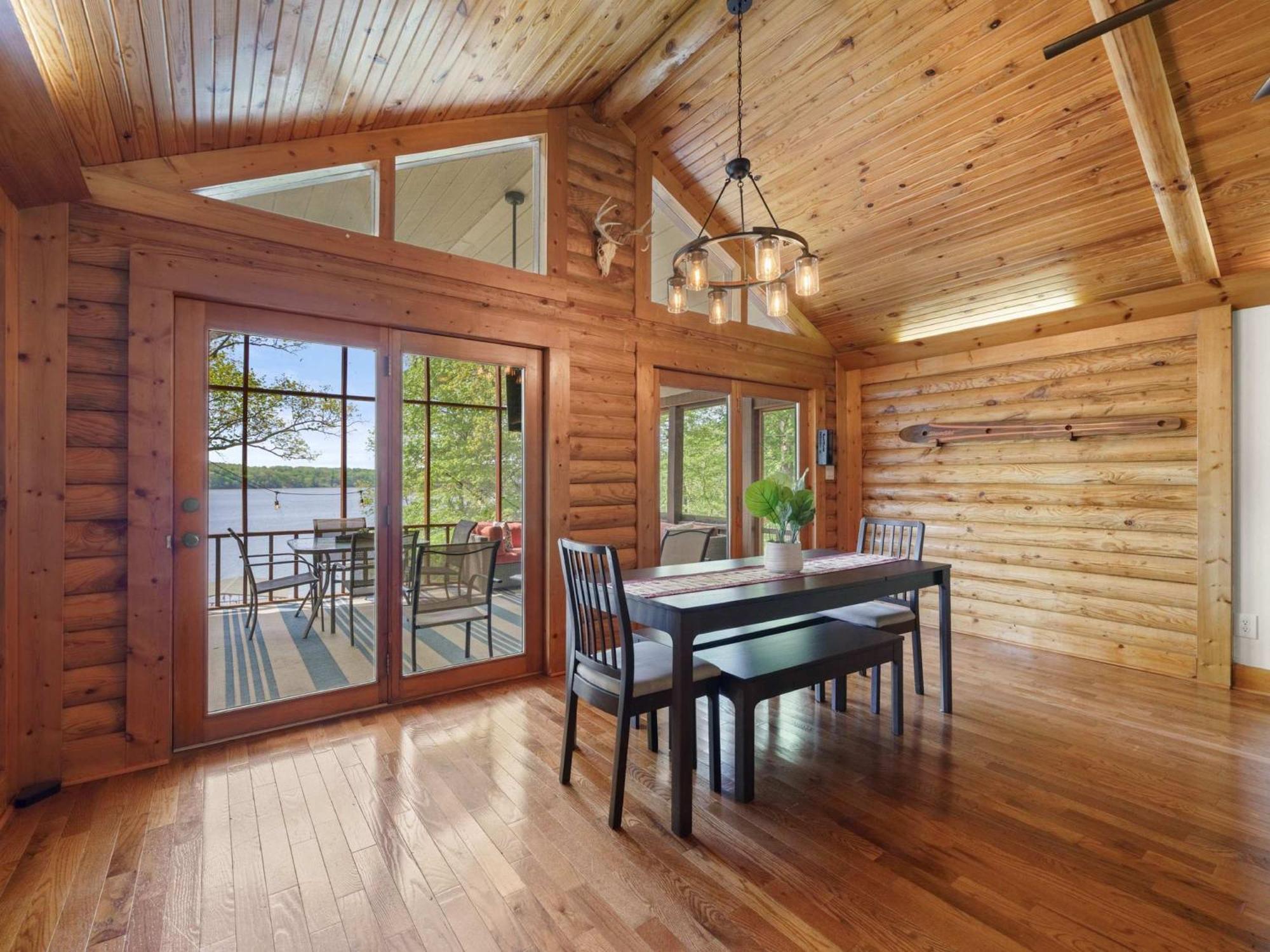 Views-dock-fish-jacuzzi-boat Service Holiday home