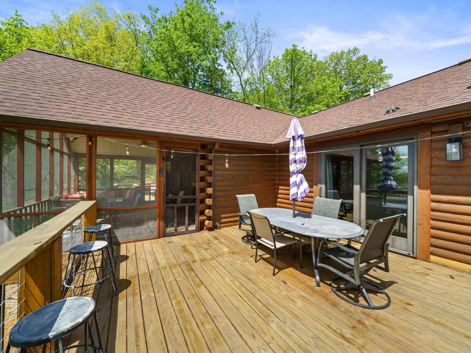 Views-dock-fish-jacuzzi-boat Service Holiday home *