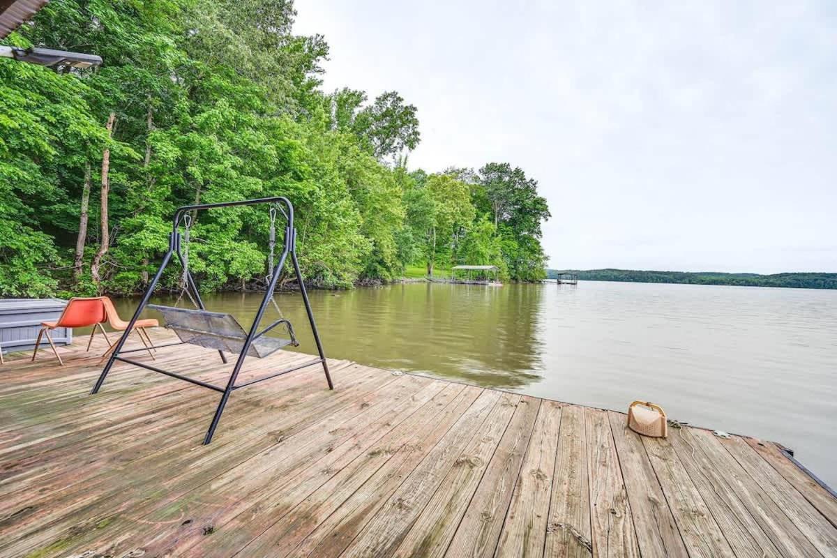 Delma's Haven In - Deck & Access
