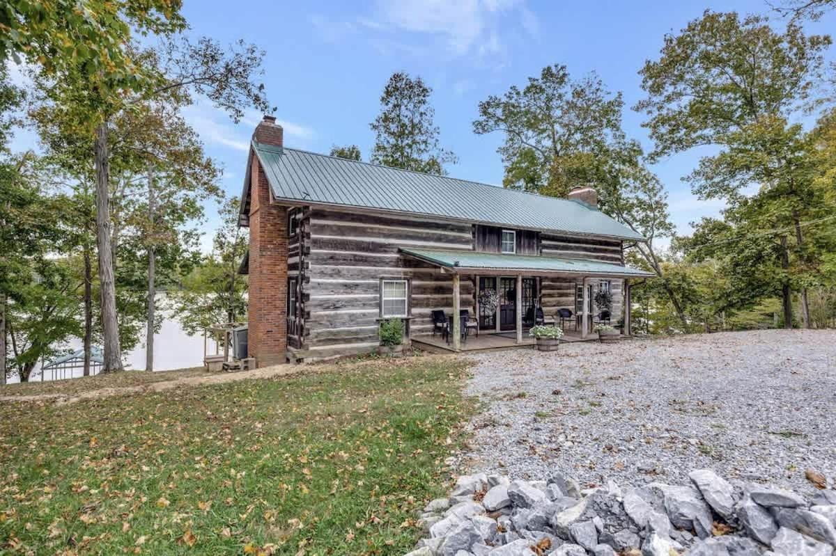 Holiday home Hickory Haven - Stunning Views - Private Dock *