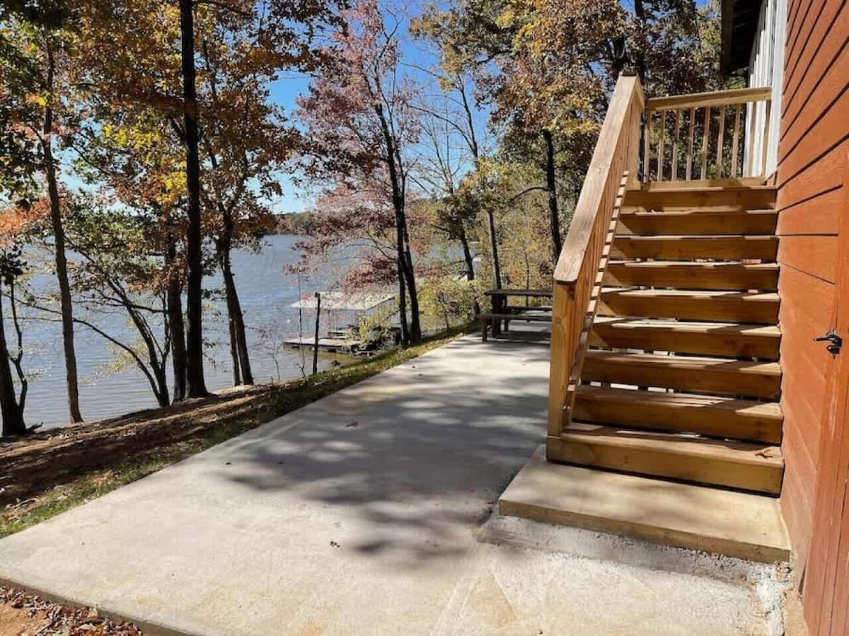 Hickory Haven - Stunning Views - Private Dock