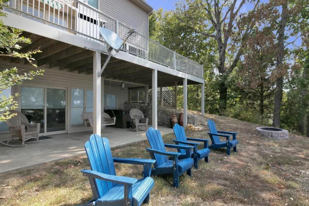 Lakefront - Theater Pool Table Holiday home