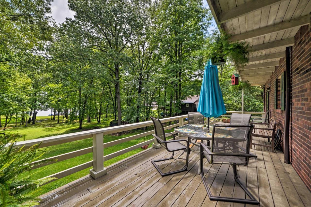 Waterfront Barkley With Deck And Fire Pit!