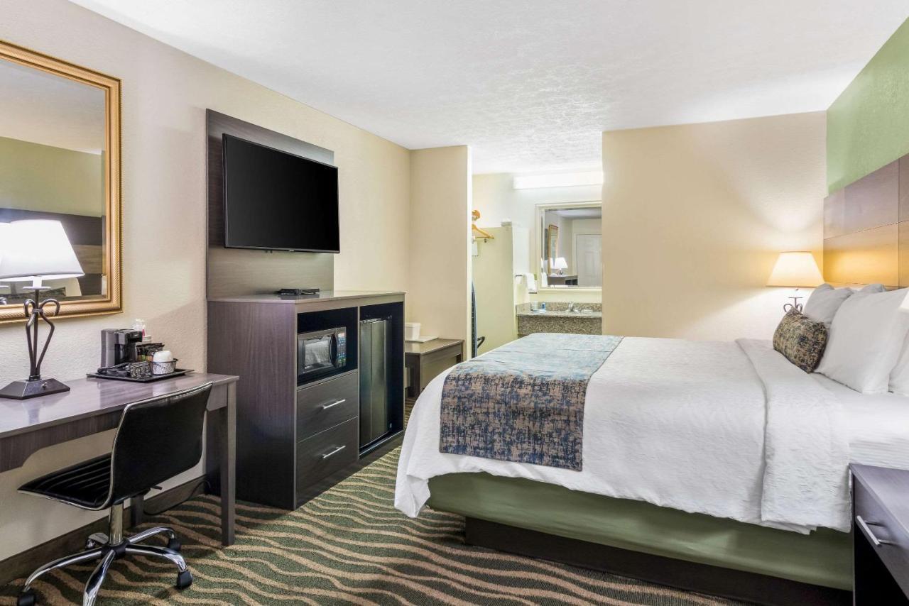Inn Rodeway 2*