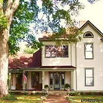 Futrell House Bed & Breakfast