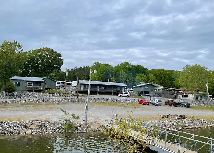 Moon River Marina & Resort